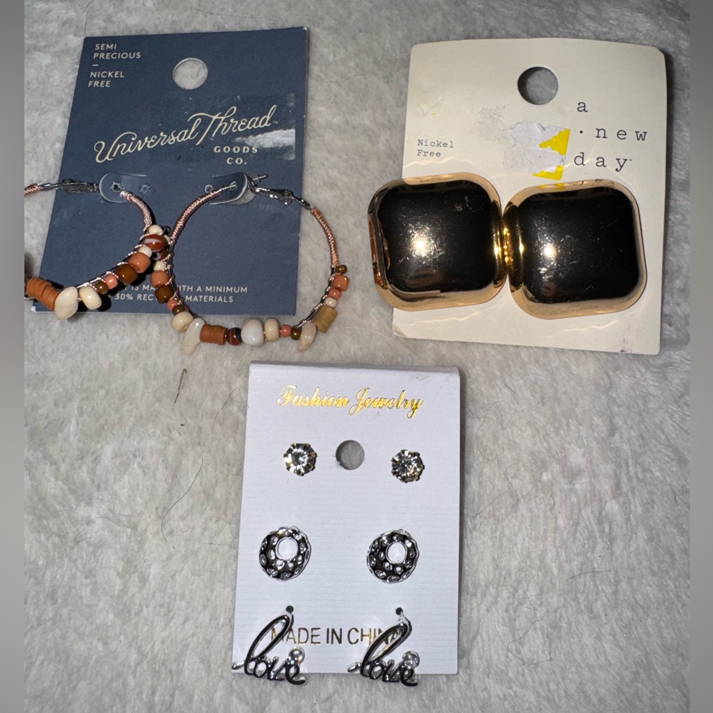 Target Bundle Earrings 10$
